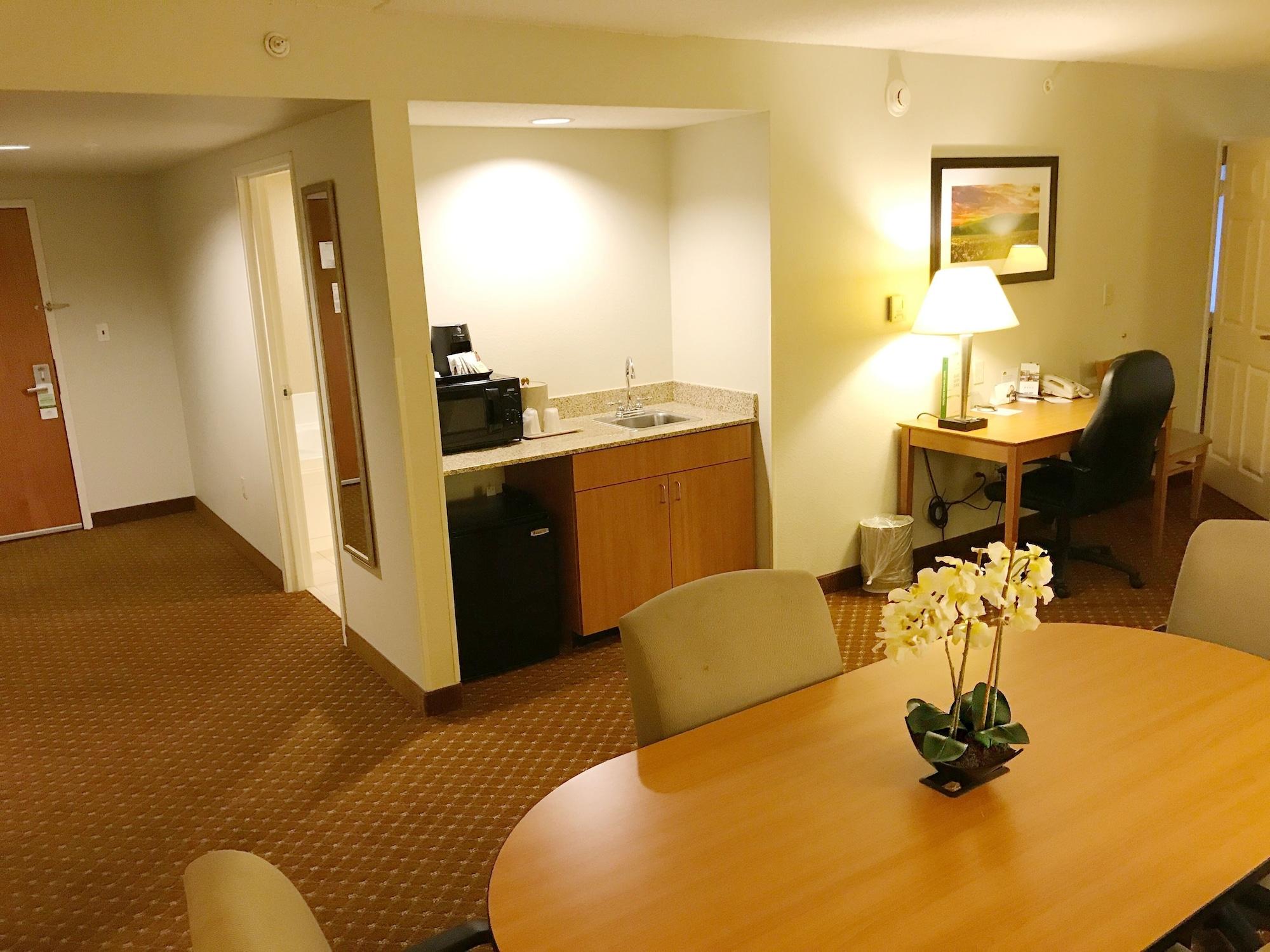 Wingate By Wyndham Louisville East Εξωτερικό φωτογραφία