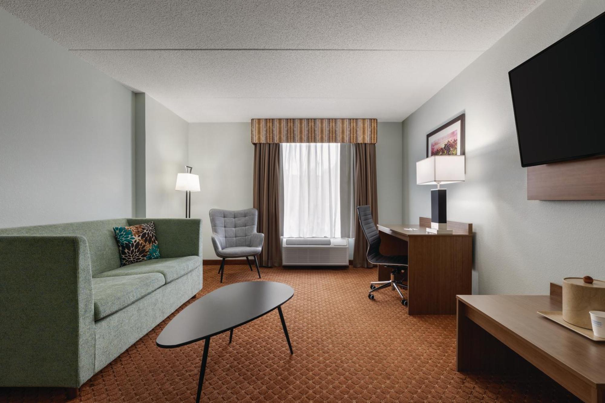Wingate By Wyndham Louisville East Εξωτερικό φωτογραφία