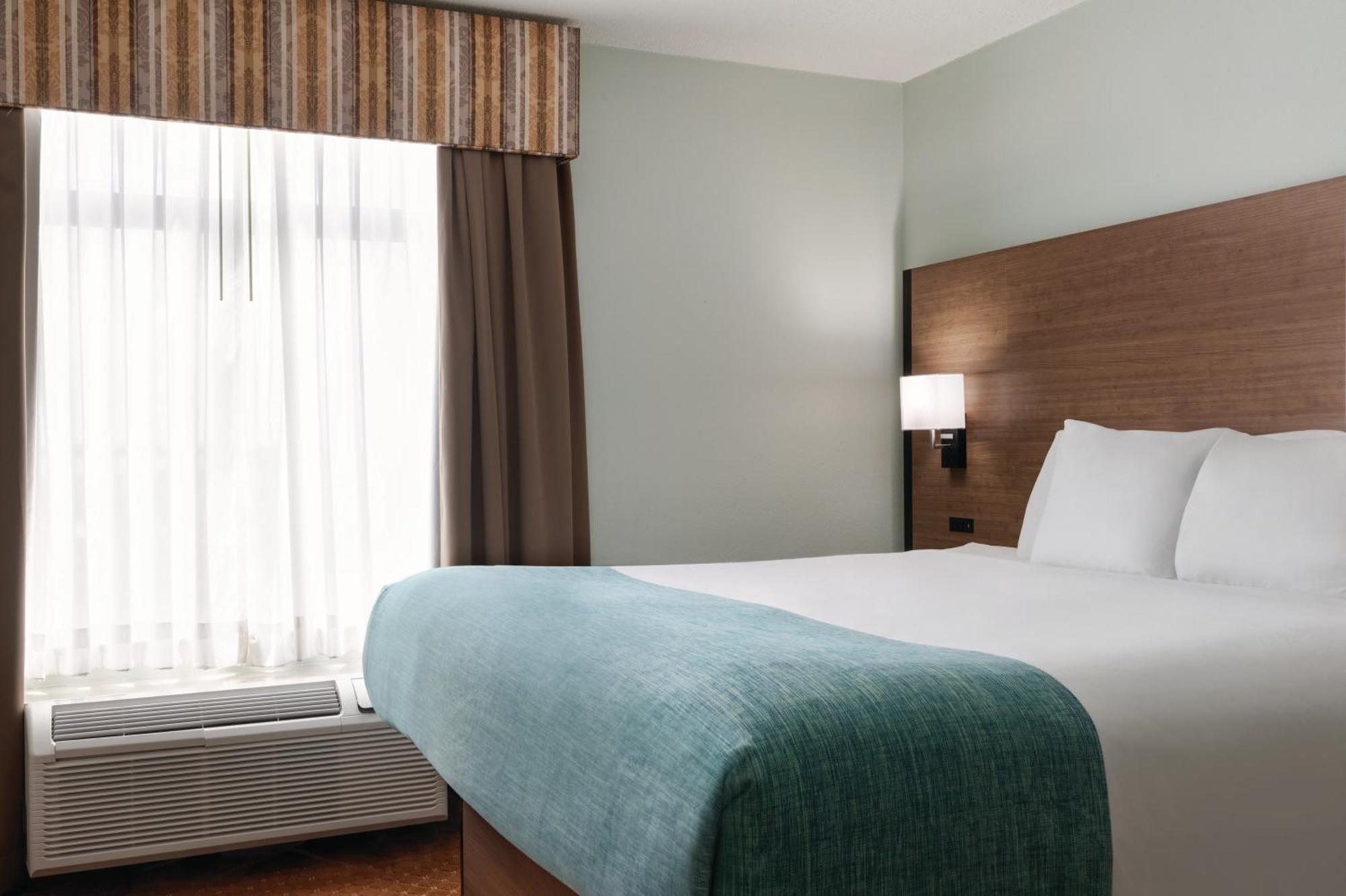 Wingate By Wyndham Louisville East Εξωτερικό φωτογραφία