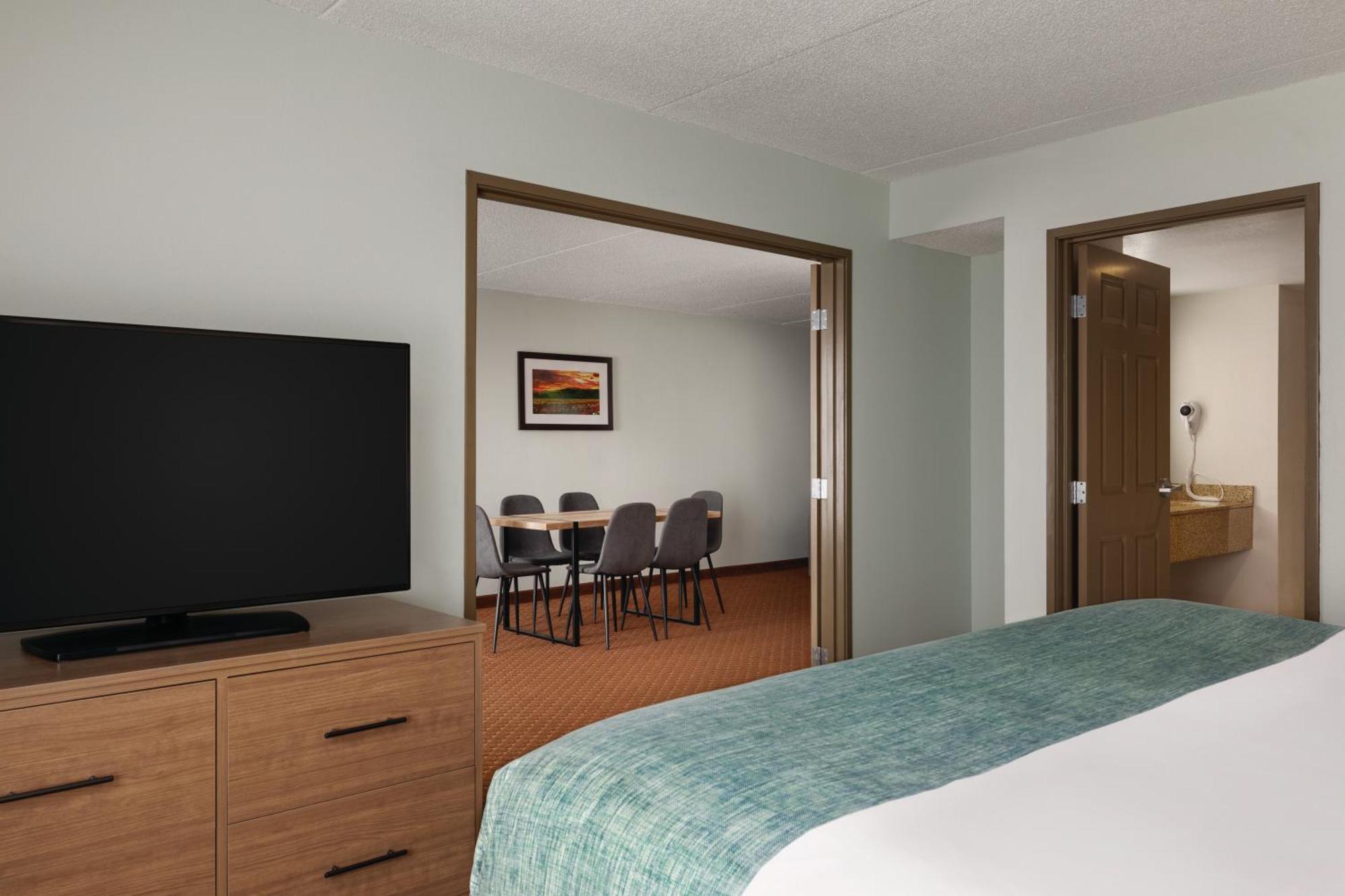 Wingate By Wyndham Louisville East Εξωτερικό φωτογραφία