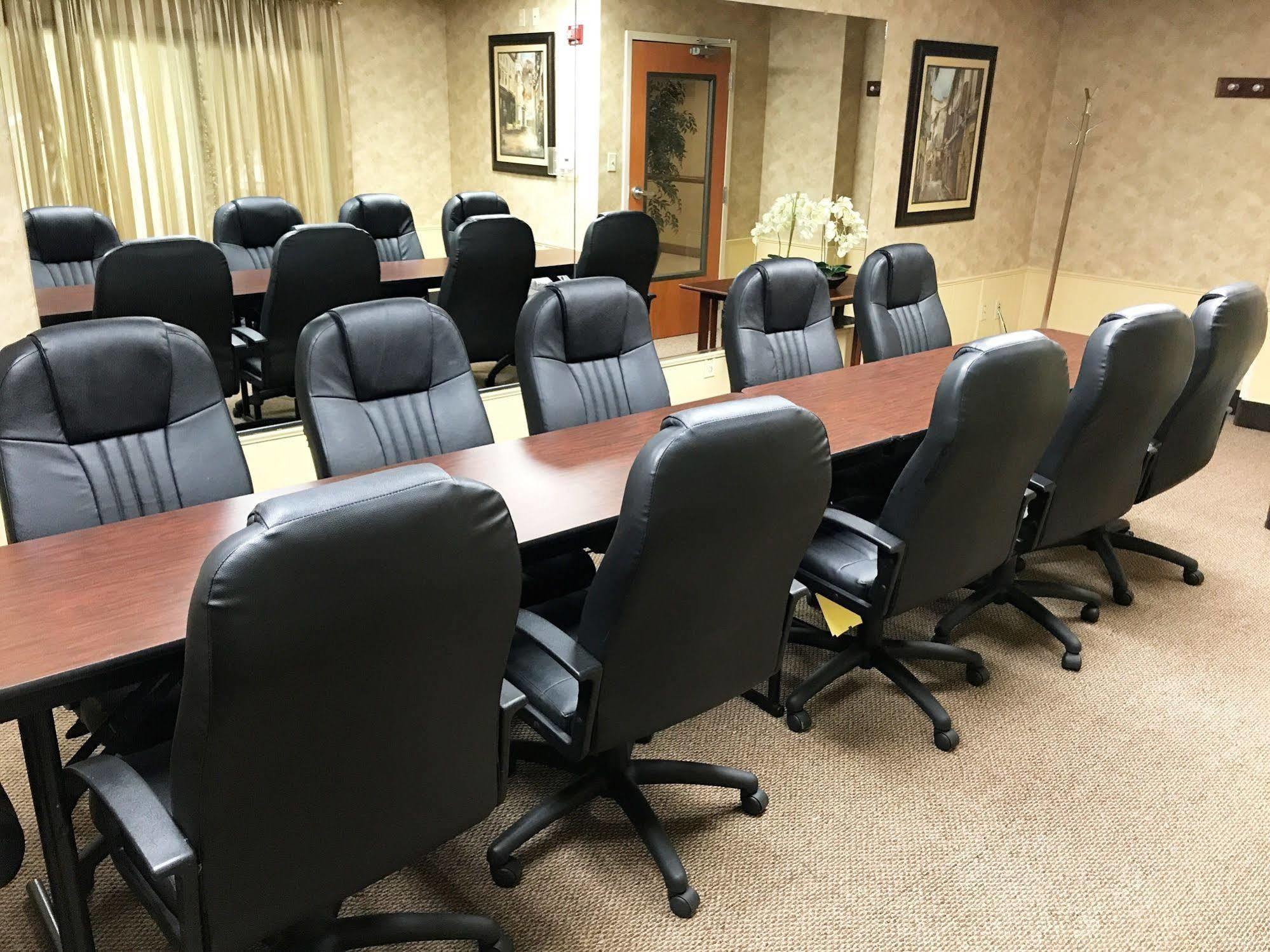 Wingate By Wyndham Louisville East Εξωτερικό φωτογραφία